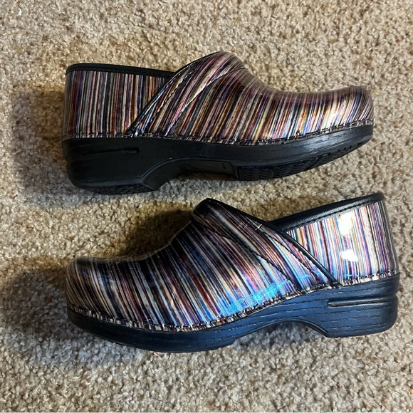 Dansko Pro XP Clogs Leather Stripped Grey Comfort Shoe Professional Nursing 7.5 - Picture 3 of 9